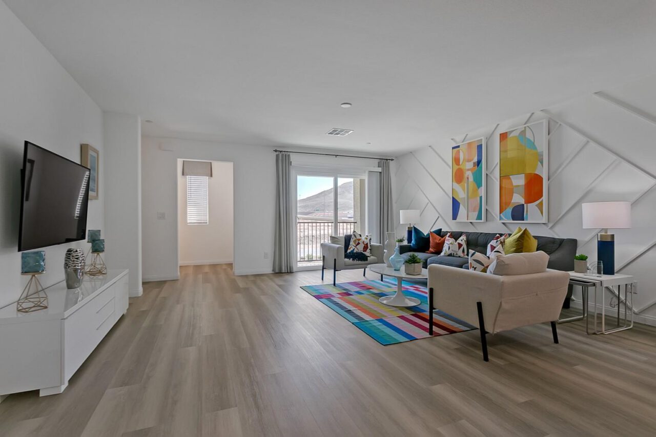 LIVING SMART AT MOSAIC